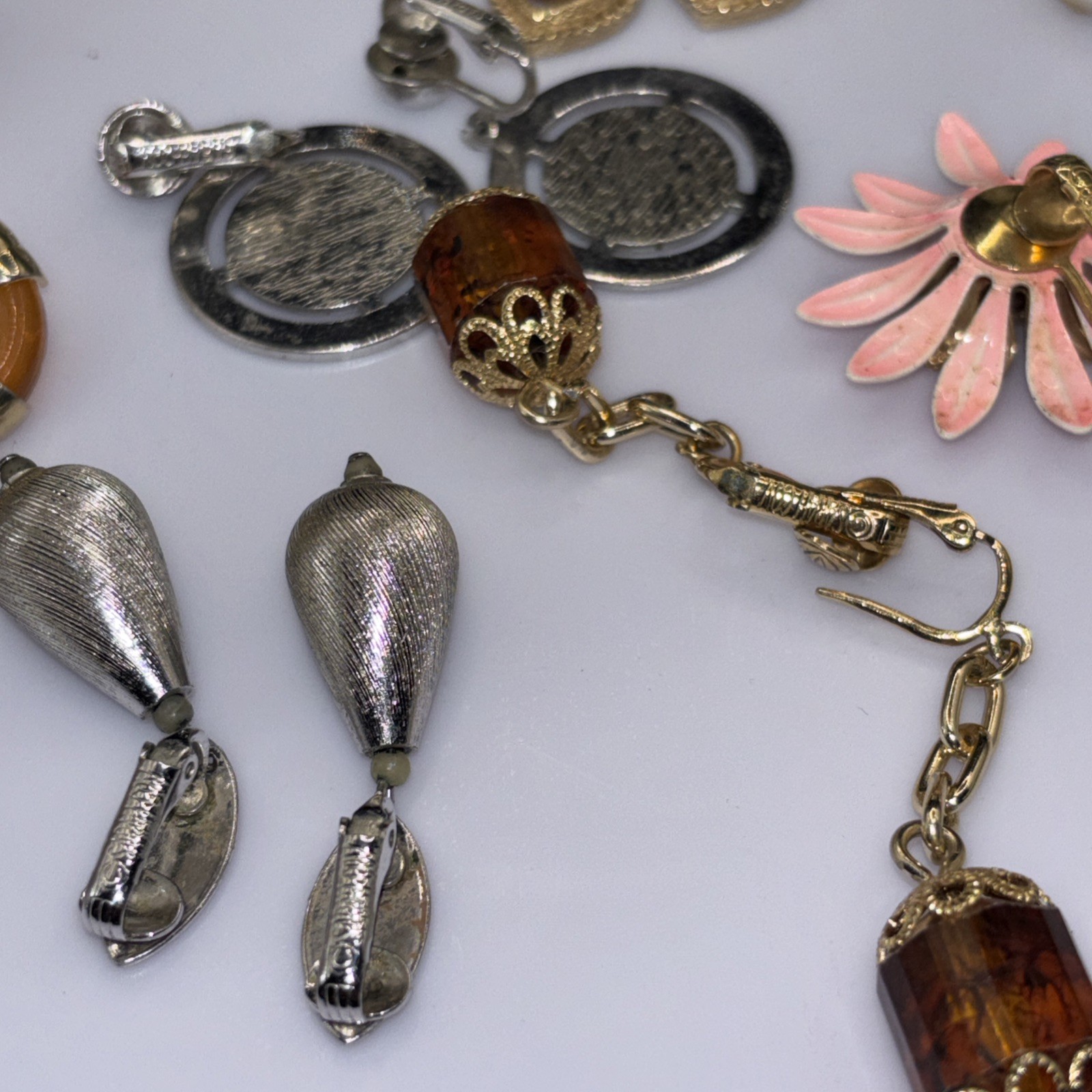 Vtg Sarah Coventry Clip On Earring Jewelry Lot. Estate Auction. See Description