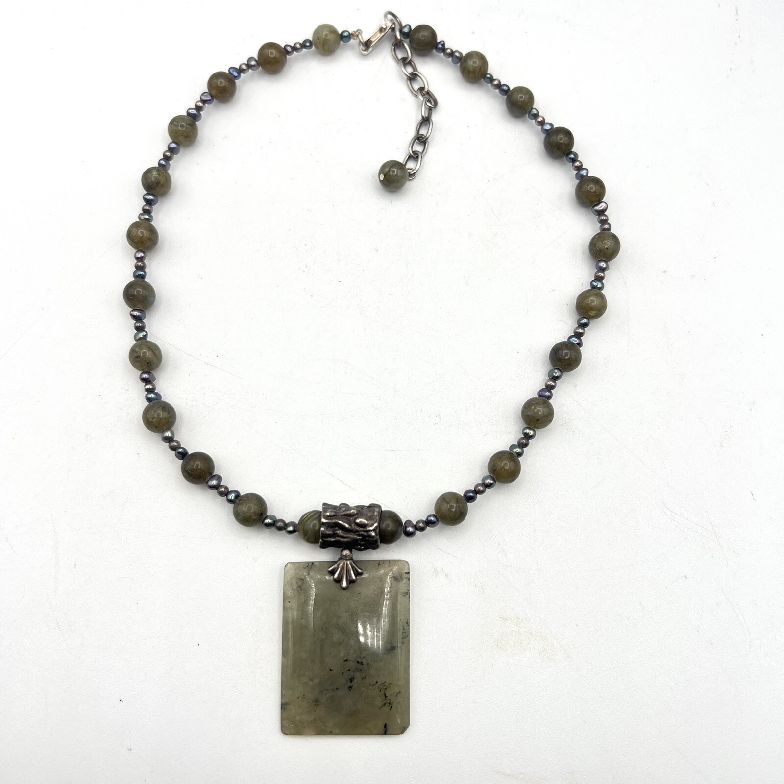Vintage Green Stone & Purple Peacock Pearl Sterling Silver Pendant Necklace