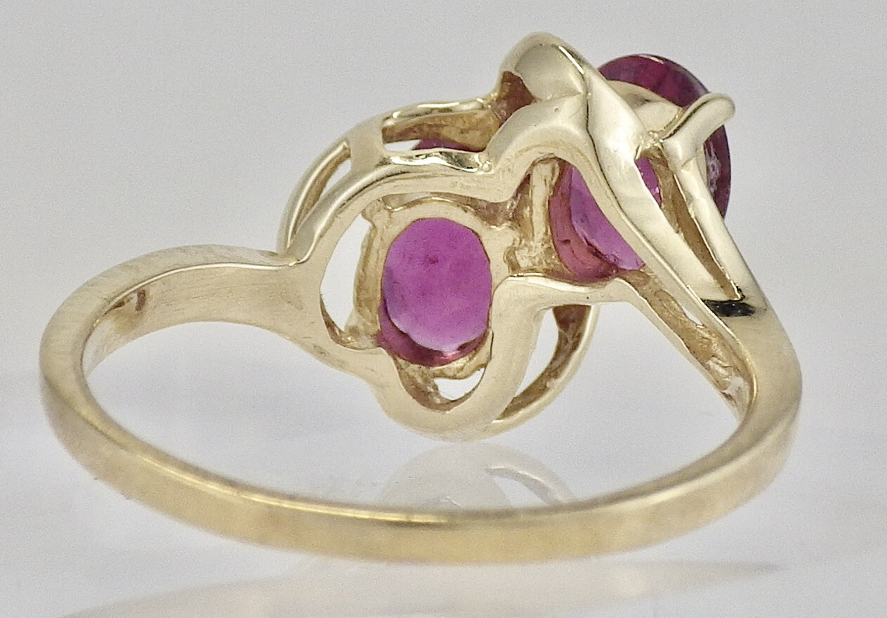 Vintage 14K Yellow Gold Double 7MM x 5MM Oval Ruby Ring Size 6 1/4