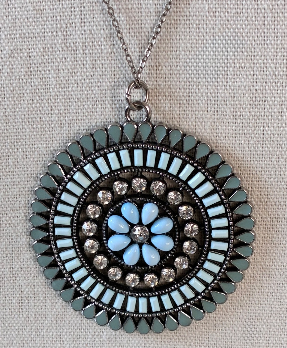 Vintage Zuni Inspired Necklace w/ Round Floral Pendant Blue Teal Rhinestones 17″