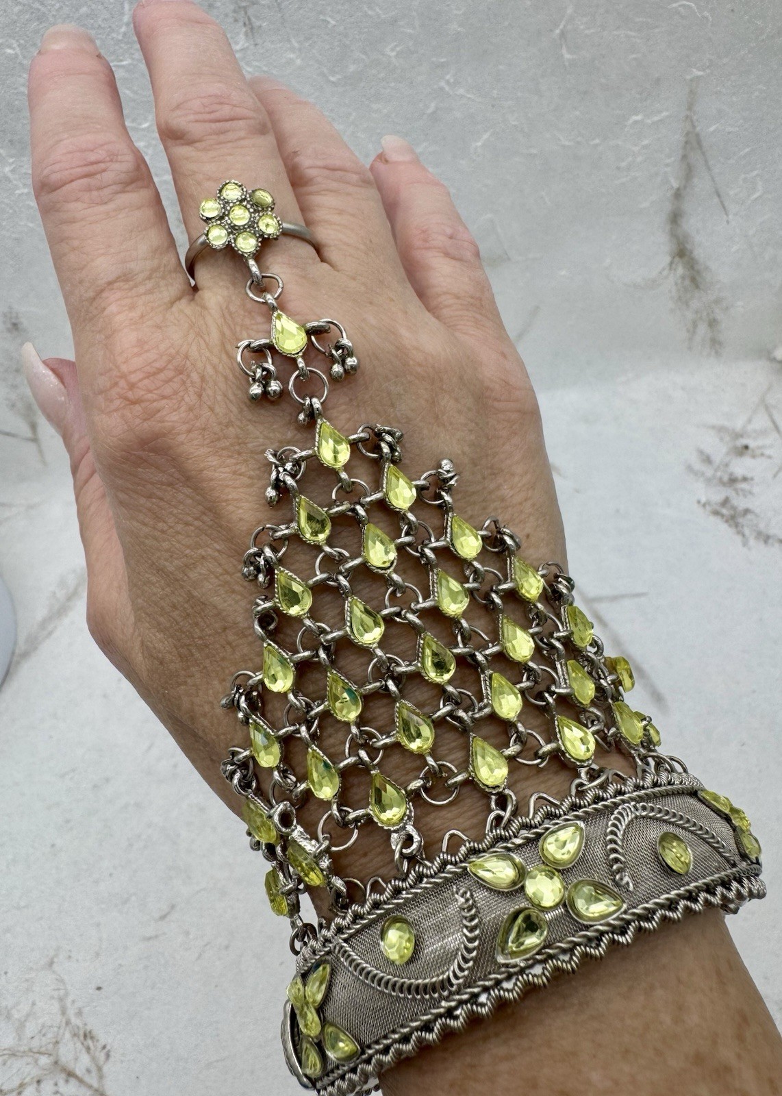 VTG Boho Slave Bracelet Bangle Peridot Rhinestones Sizeable Ring Chain Link