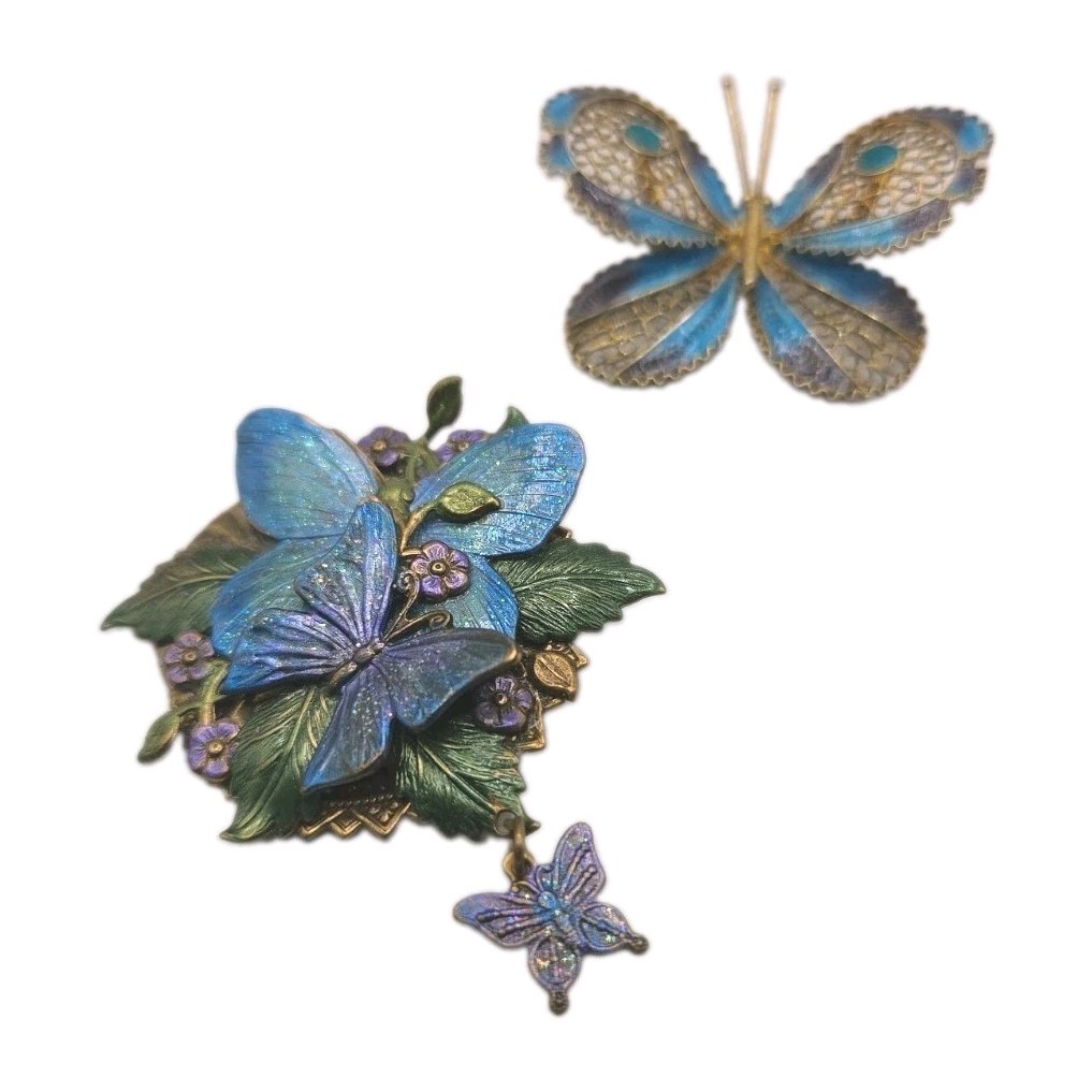 Brooch Set Of 2 Flowers & Butterflies Hues Of Blue Green & Violet Brass Tone0321