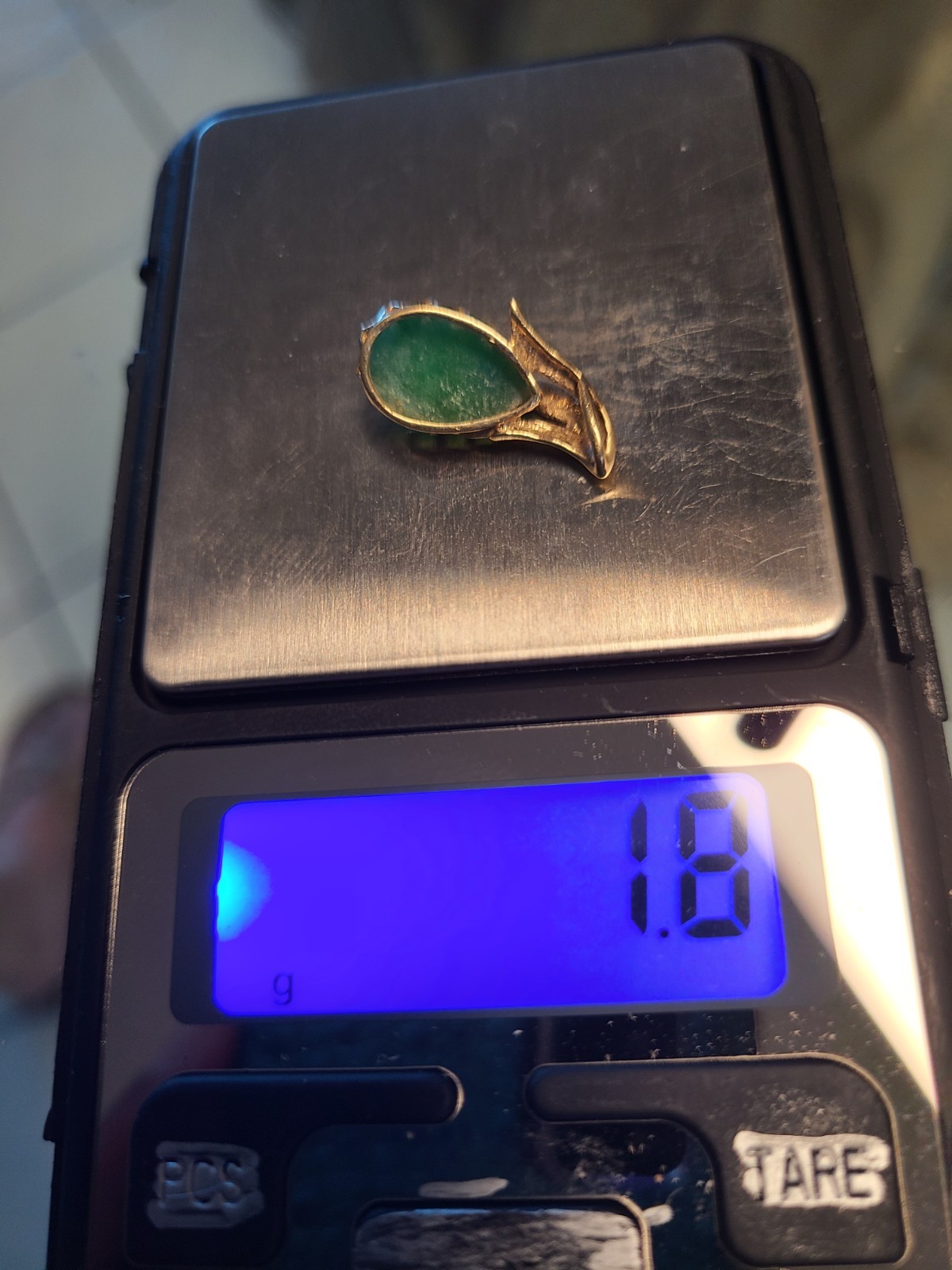 14K Yellow Gold Natural Green Jade Pendant – Pear Cabochon, Elegant Leaf Design