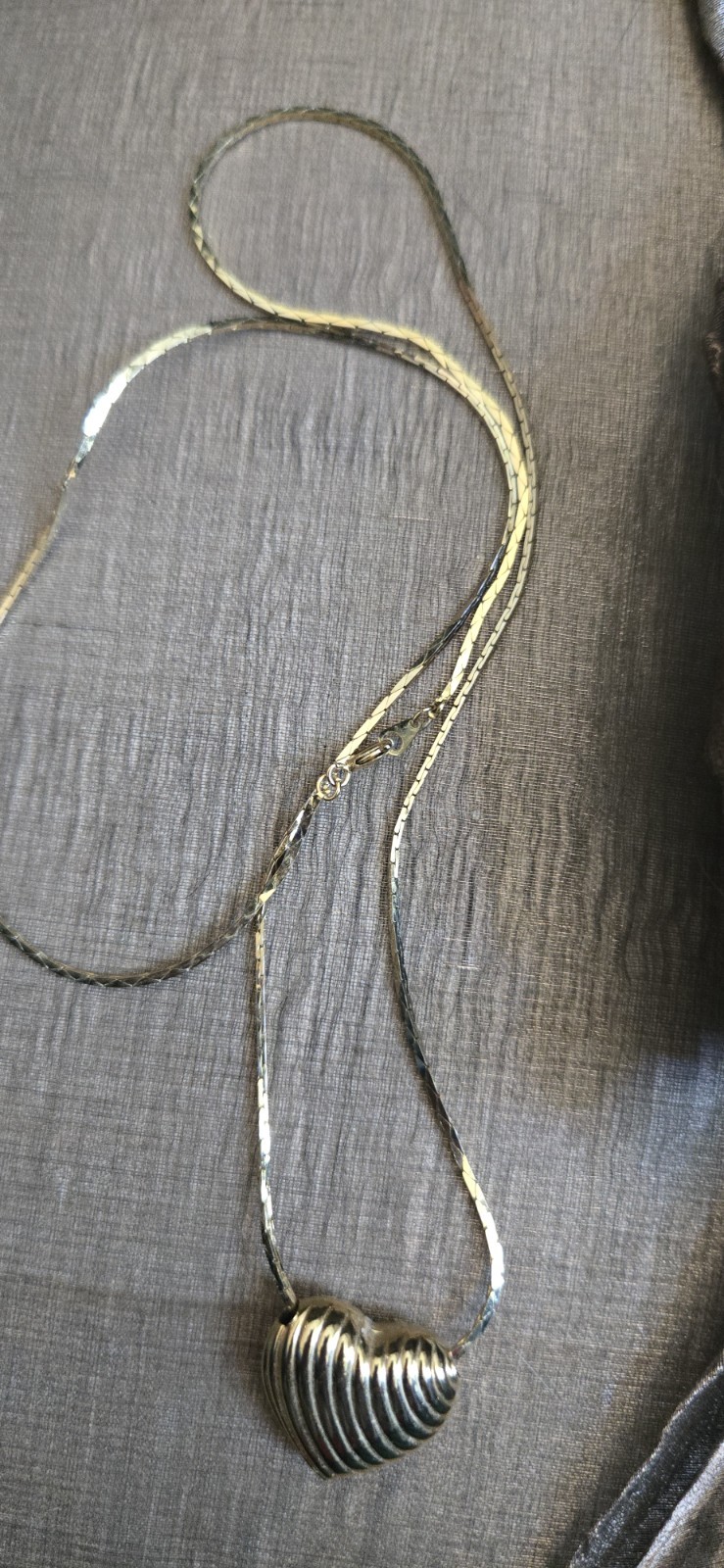 Goldtone Vintage Lined Puff Heart on 24 Inch Snake Chain Necklace