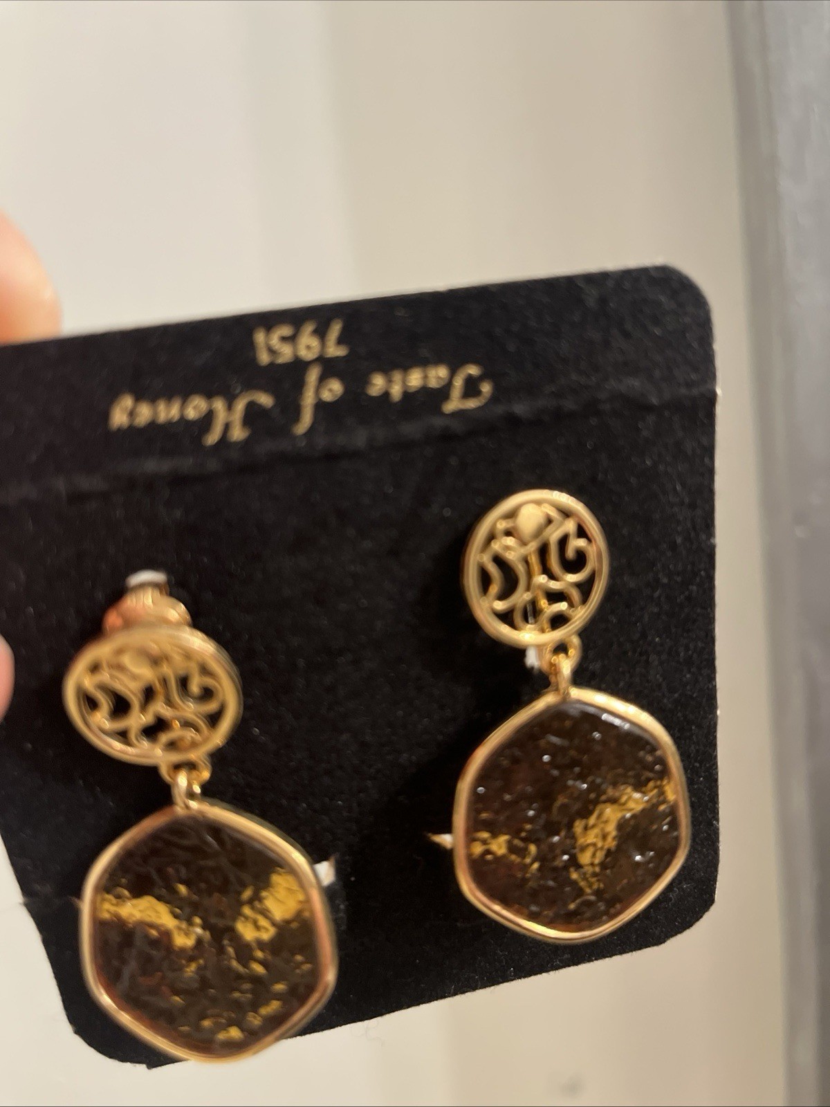 Vintage Sarah Coventry Taste Of Honey 7951 Amber Gold Clip On Earrings