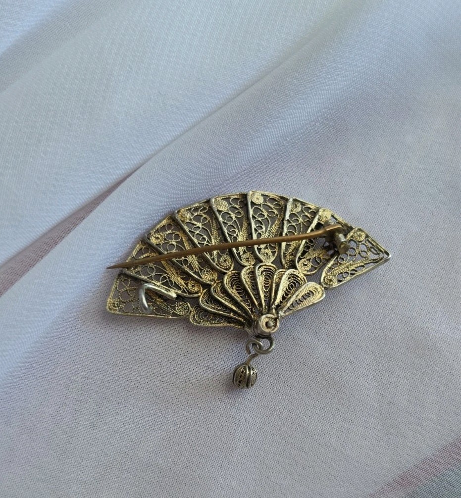 Cannetille Sterling Filigree Handheld Fan Pin Antique Brooch Wash 1.75″ C Clasp