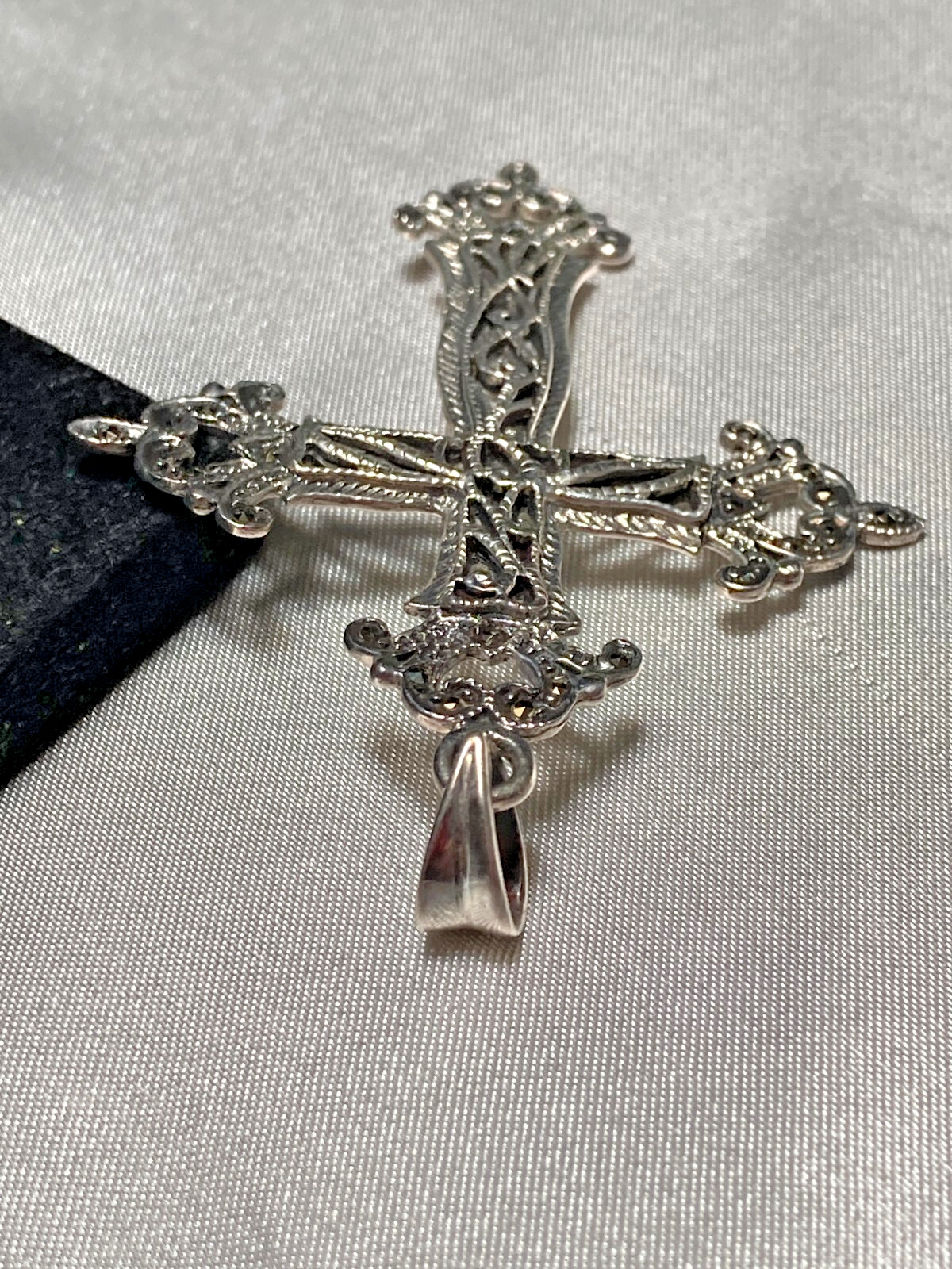 Vintage Filigree Fine 925 Sterling Silver Marcasite Pendant Religious Cross