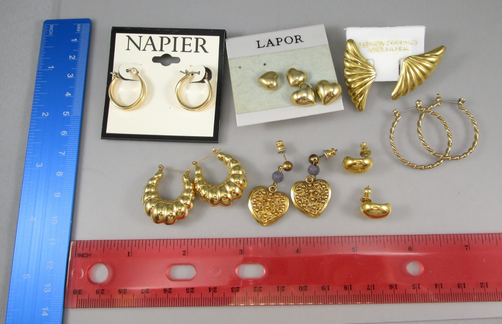 Vtg Mod Retro Varying Colors & Multi Styles LOT of 7 Post Pierced Earrings 151S