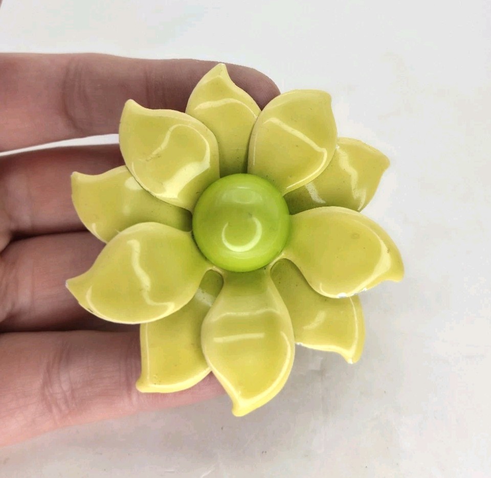 Lime Green Enamel Flower Brooch Mod Pin 2.5″ 60s Style Floral Airbrushed Vtg
