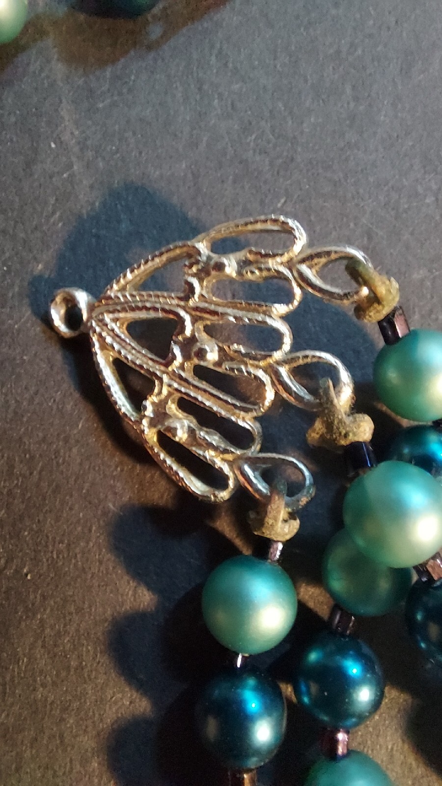 BEAUTIFUL SET VTG JAPAN BLUE/AQUA BEADED NECKLACE & CLIP EARRINGS 1952-?