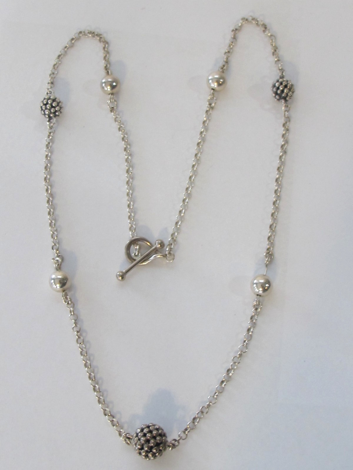 Vtg Michael Dawkins Sterling Silver Popcorn & Smooth Bead Station Necklace 22″