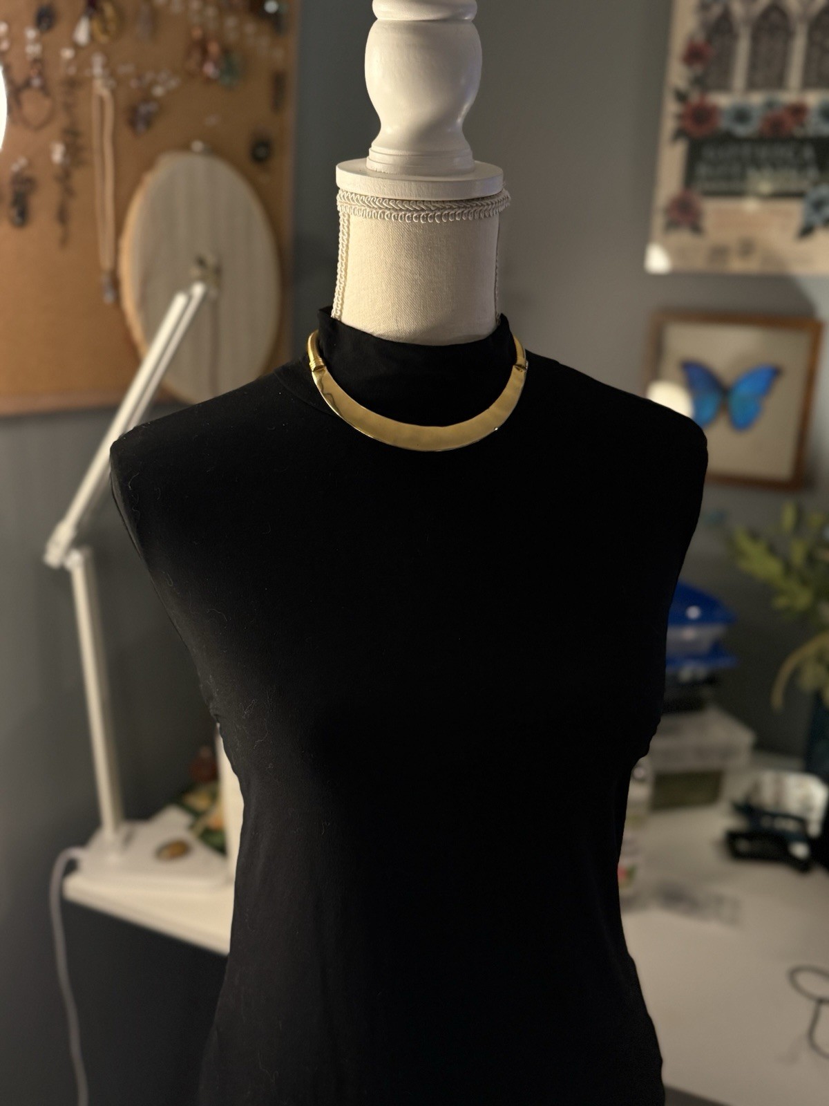 Vintage Unsigned Gay Boyer Gold Tone Stretch Omega Collar Choker Necklace 16 In