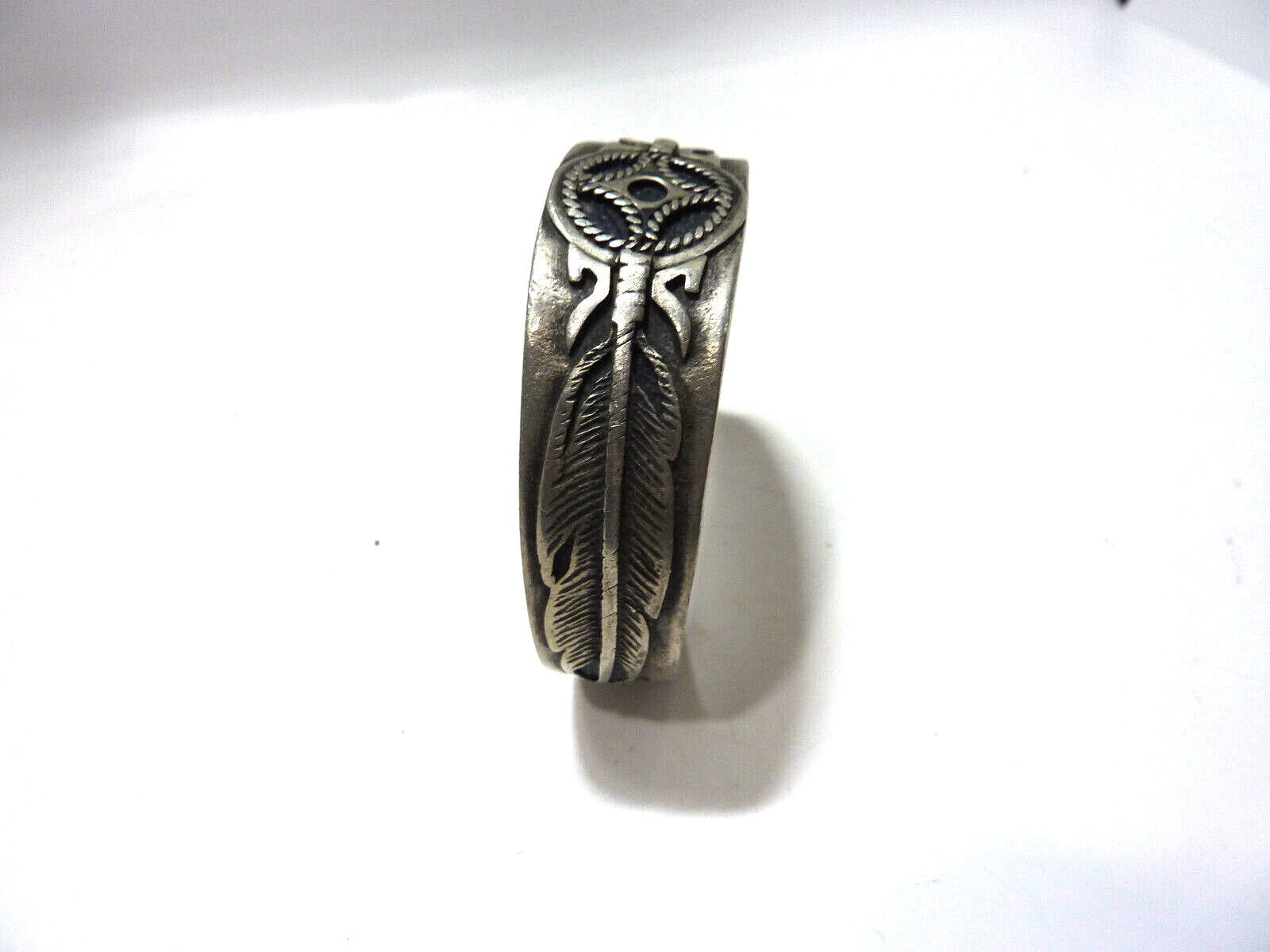 VINTAGE South Western Silver Tone Feather Wrist Cuff Bracelet