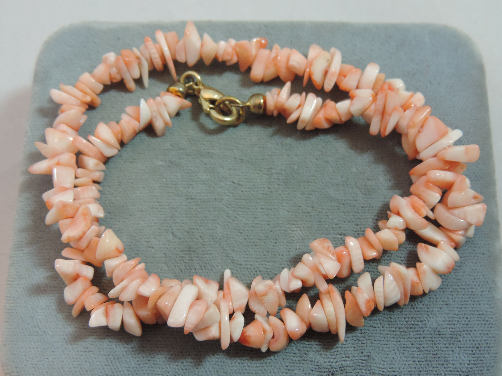 Peach Salmon color Coral chip bead strand 17″ Necklace Ce 112.3