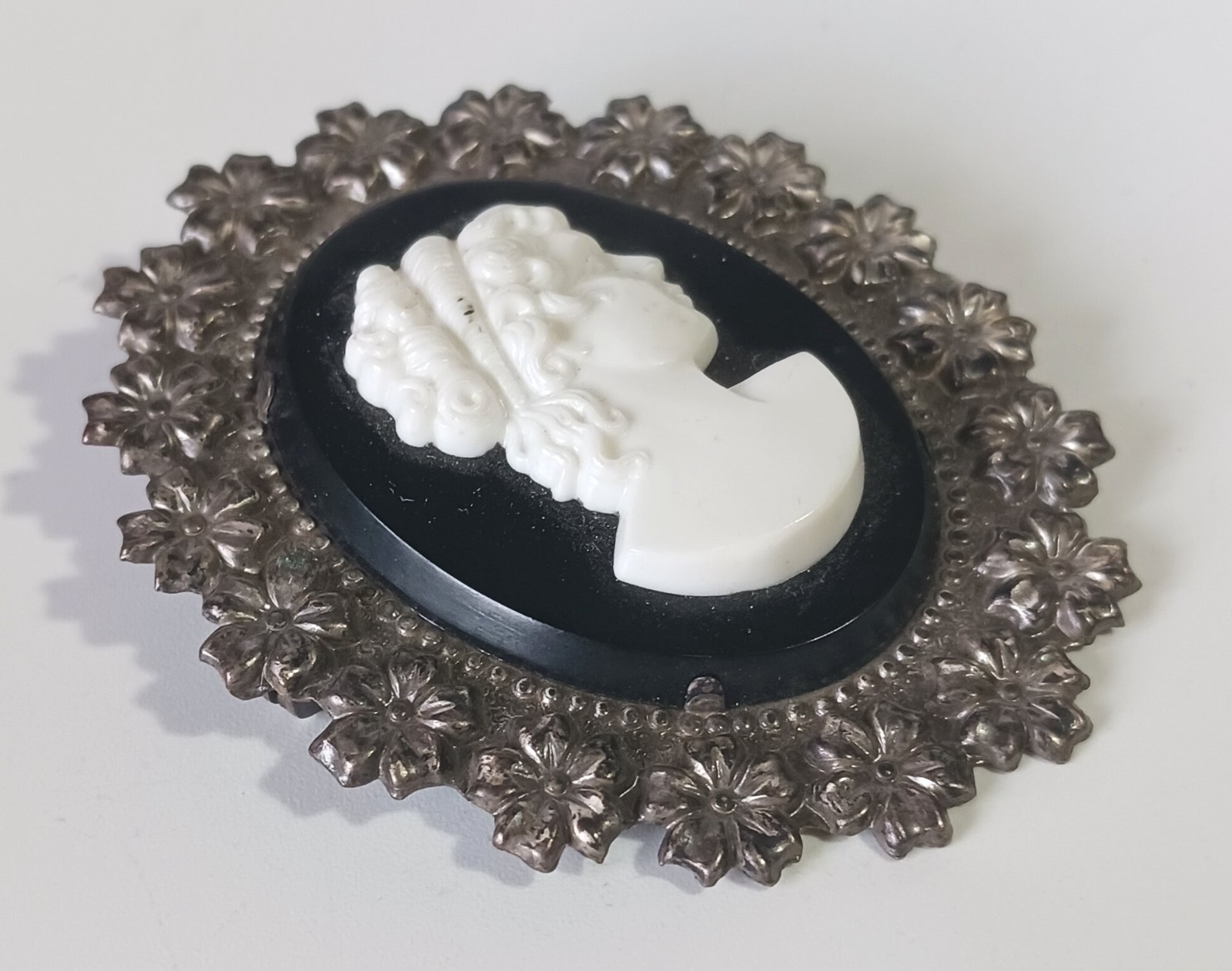 Vintage Celluloid Black, White & Silver Floral Cameo Portrait Brooch