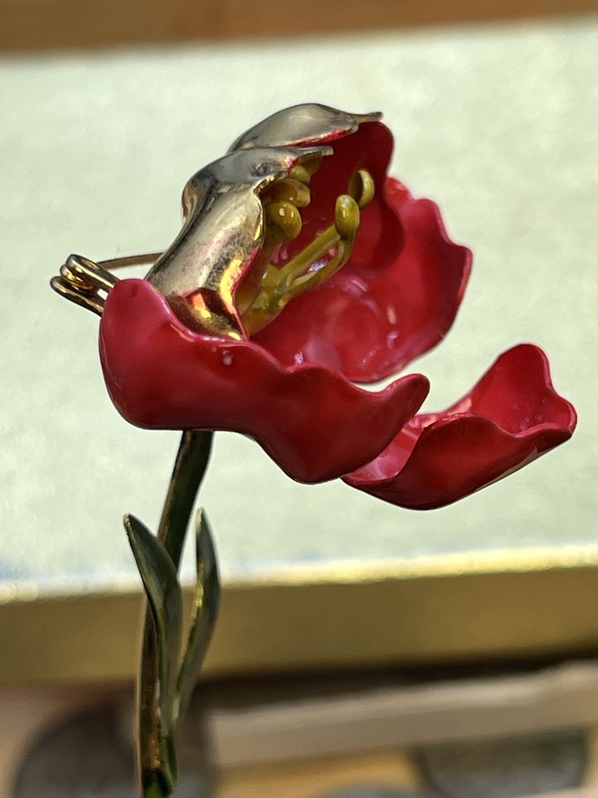Vintage Original By Robert Gold Tone Enamel Painted Flower Brooch 2.5”