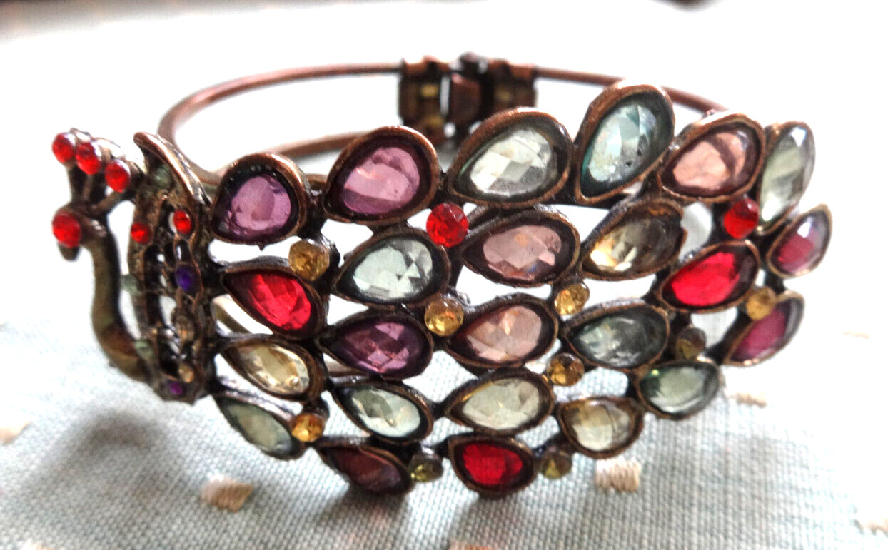 VTG PEACOCK CLAMPER BRACELET METAL MULTI COLORED FACETED CRYSTALS BIRD PRETTY!