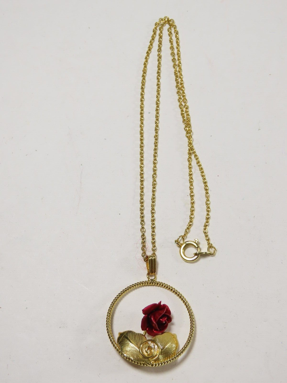 Enamel Rose Flower Necklace Vintage Red Gold Tone C3160