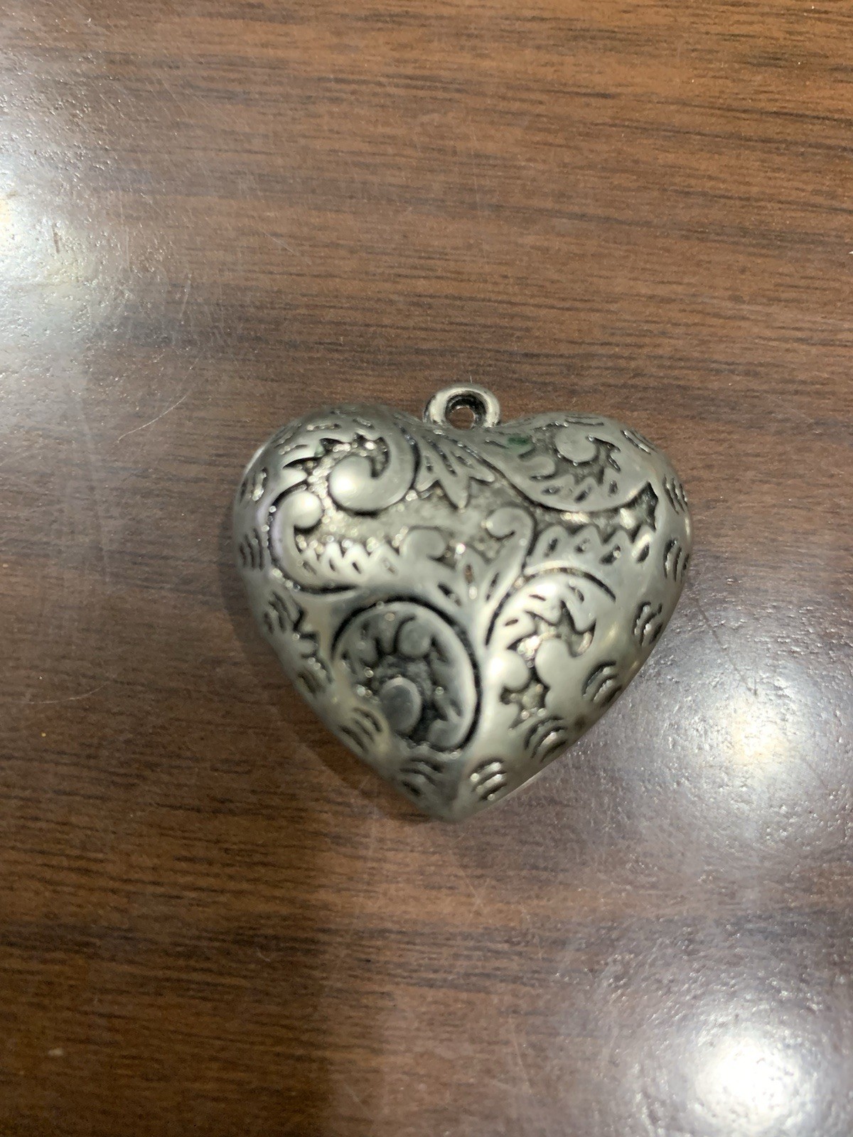 Vintage Elegant Etched Puff Silver Heart
