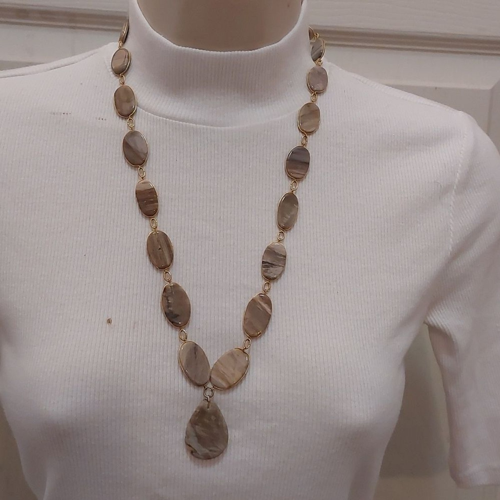 Natural Agate Stones Desert Stripes Wire Wrapped Gold Tone Link Necklace