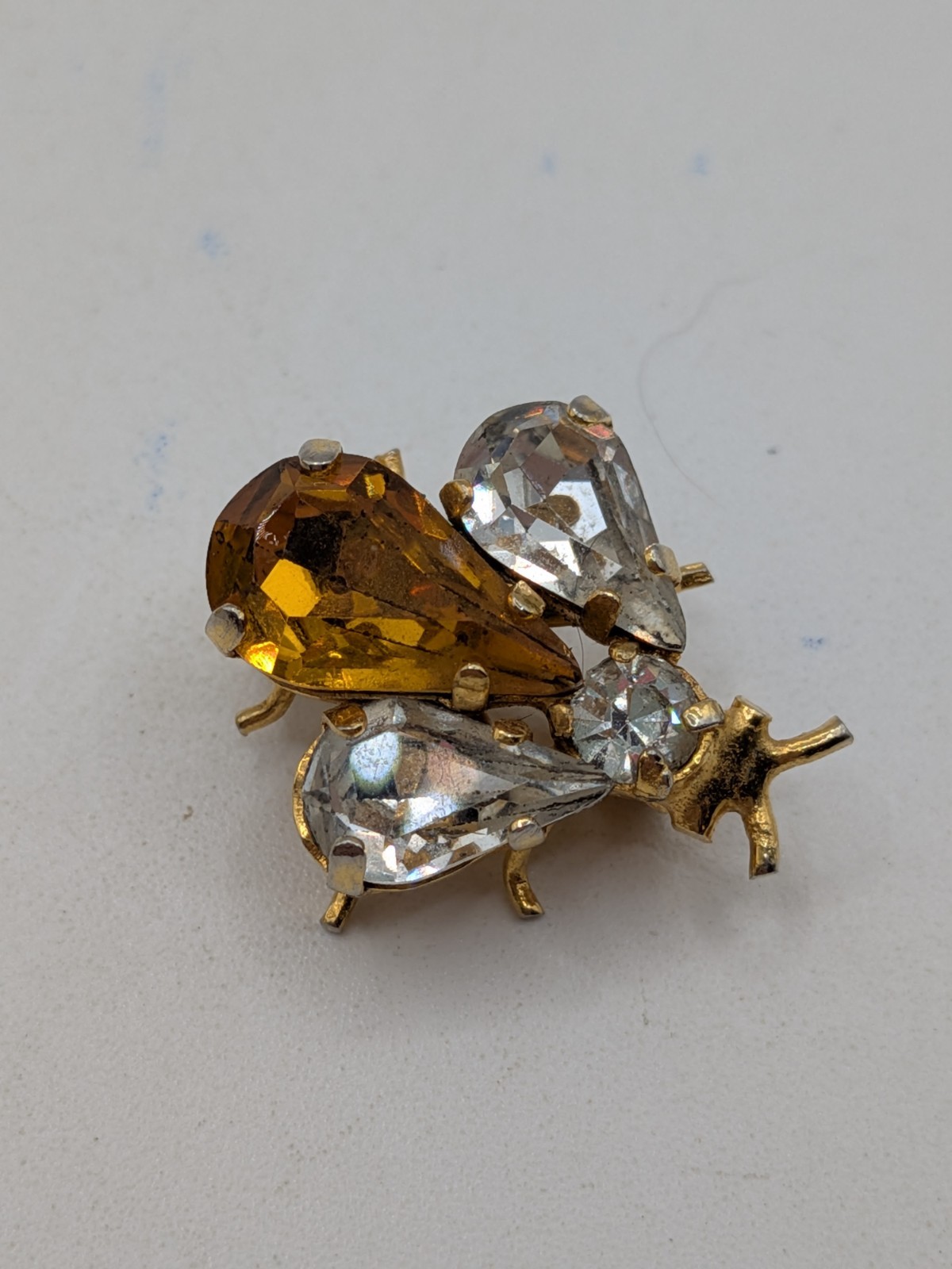 Vintage Yellow Amber Gold Tone Fly Insect Bug Brooch Scatter Pin Rhinestone