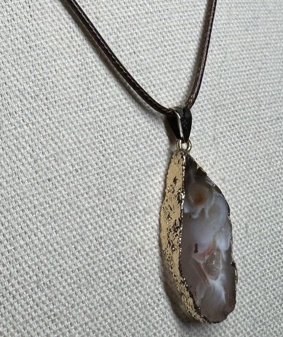Vintage Gold Trimmed Druzy Agate Geode Oval Pendant On Cord Necklace
