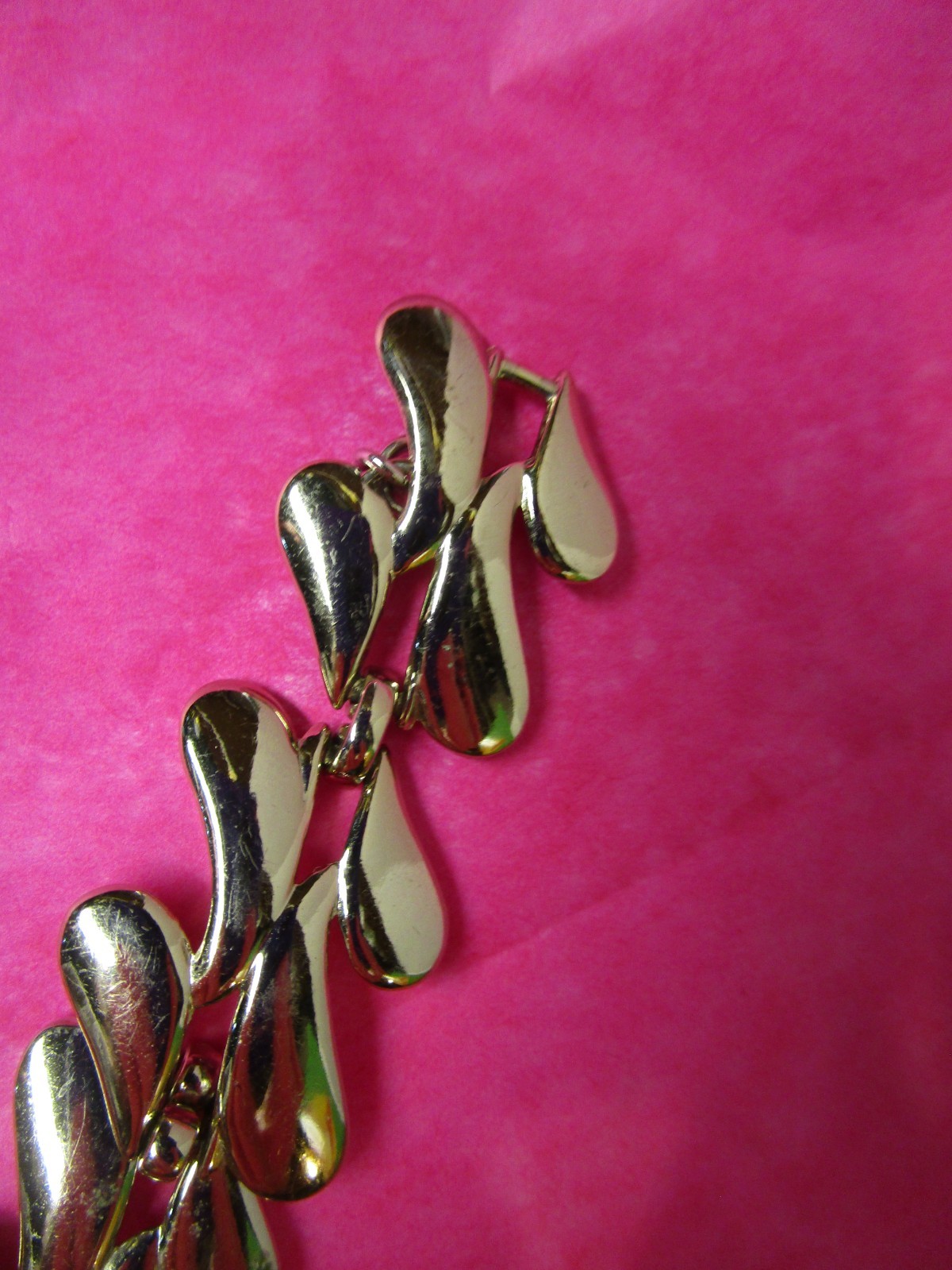 Vintage MONET Silver Tone Chunky Teardrop Link Bracelet with Safety Chain 7.25in