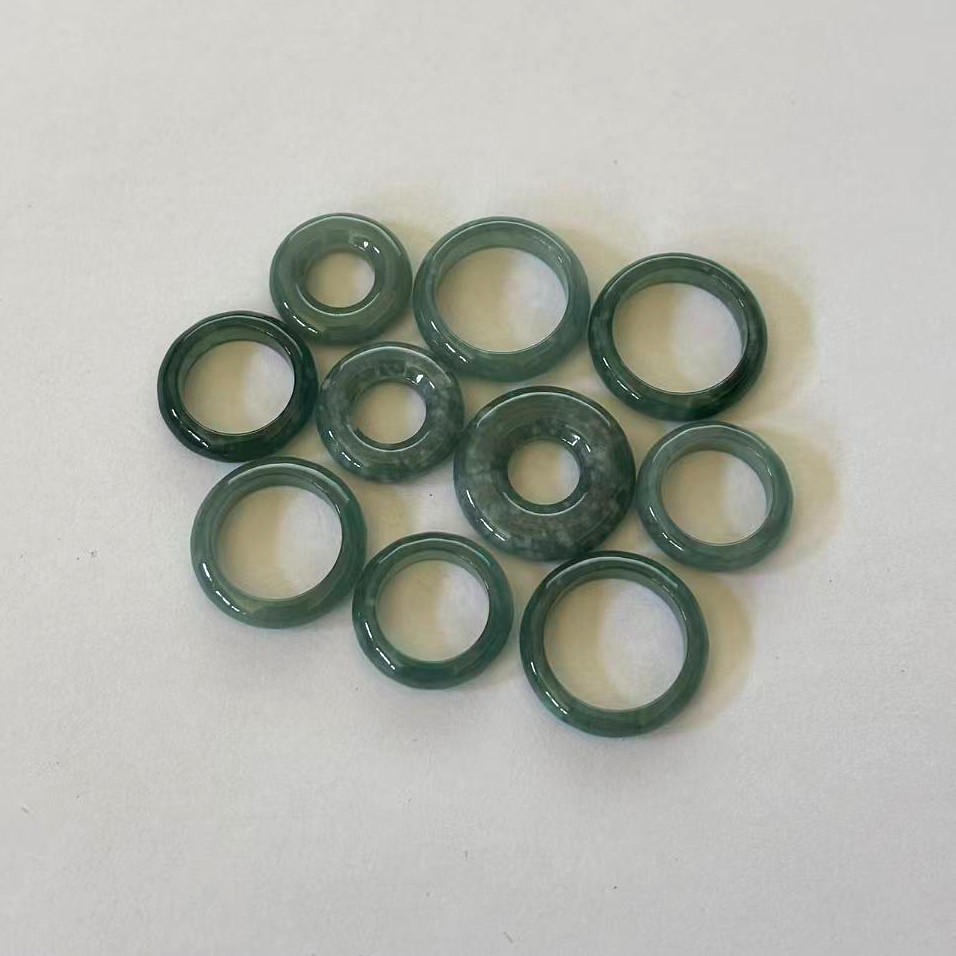 10 pcs Natural Green Jade Jadeite Pendants Charms, Diameter 13-17mm, w/Necklace