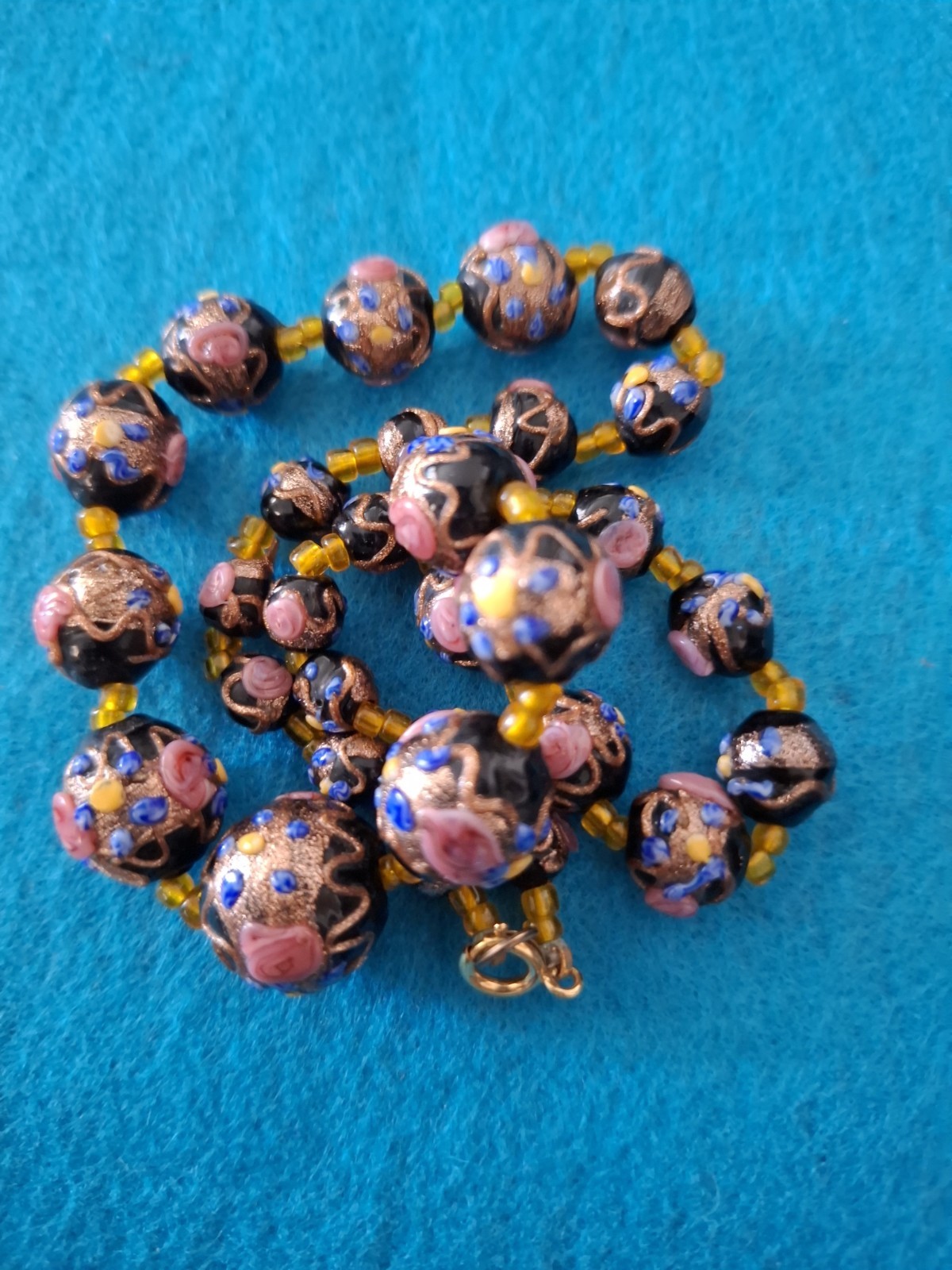 Vtg Italian Murano Copper Foil Venetian Wedding cake Necklace Pink/black Flowers