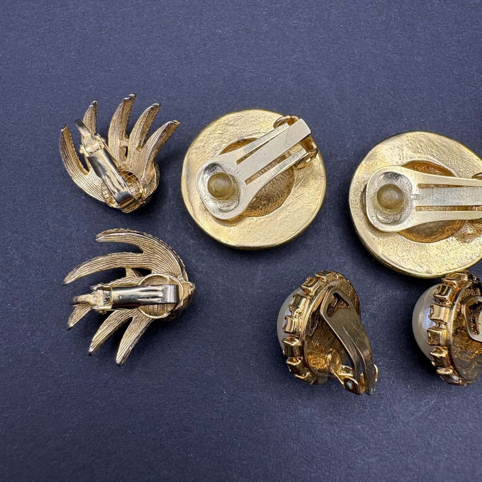 Lot of 4 Pairs Vintage Gold Tone Clip On Earrings Costume Jewelry Pearl