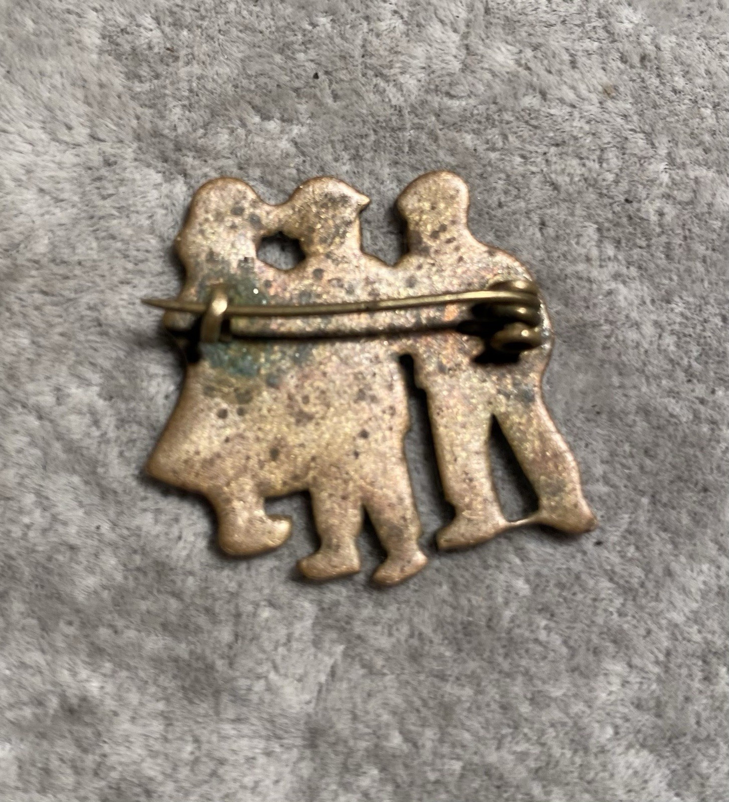 Vintage Blue & White Dutch Delpht Three Person Pin 1”