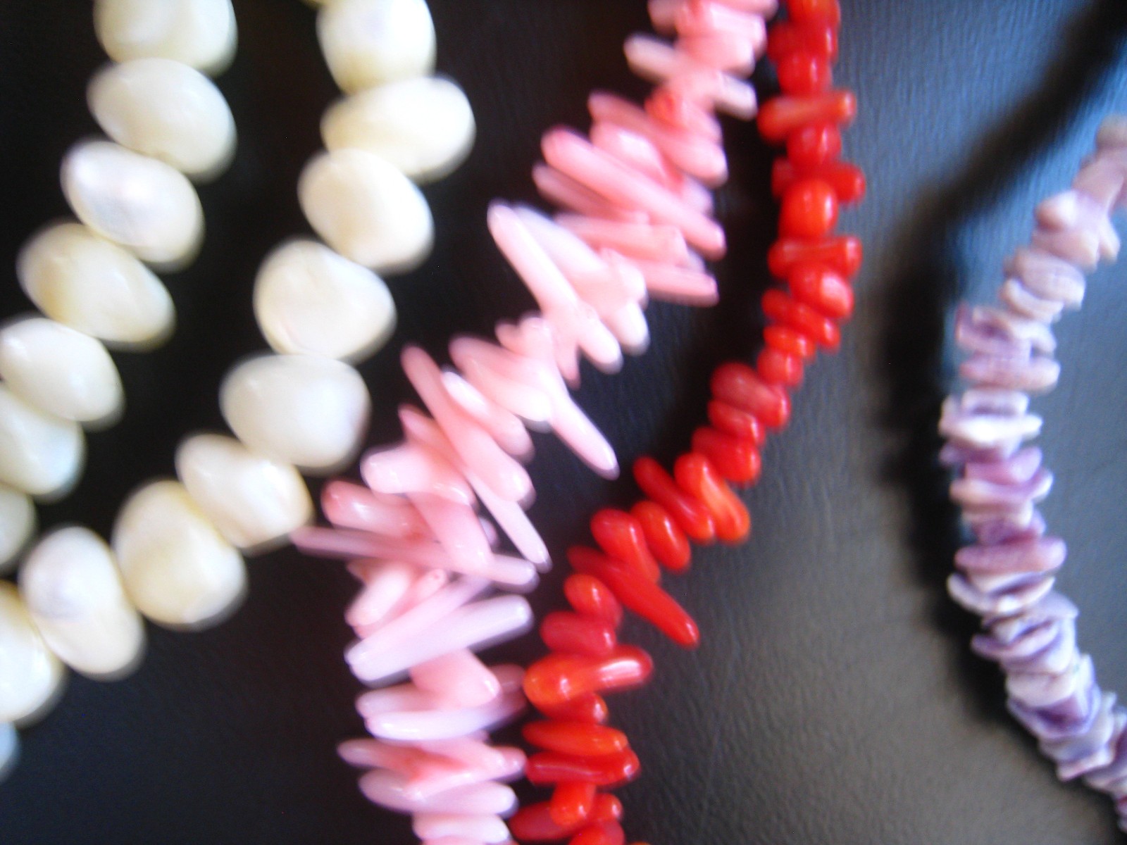 4 VNTG Necklaces~PINK & RED CORAL~Purple shell~Baroque Pearl + Charm~NICE