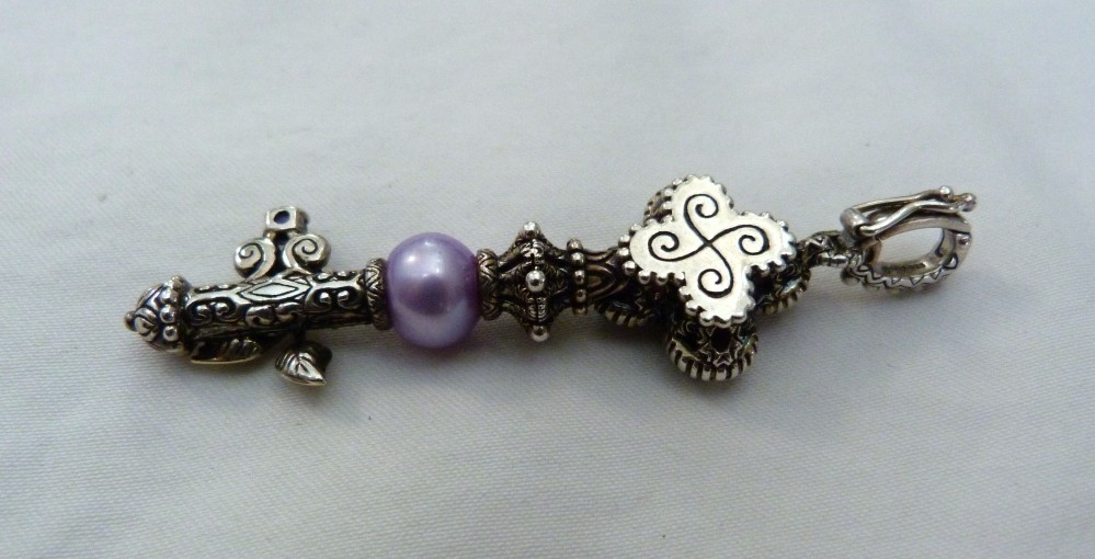 BARBARA BIXBY 18K GOLD STERLING SILVER GARNET IOLITE PEARL KEY ENHANCER PENDANT