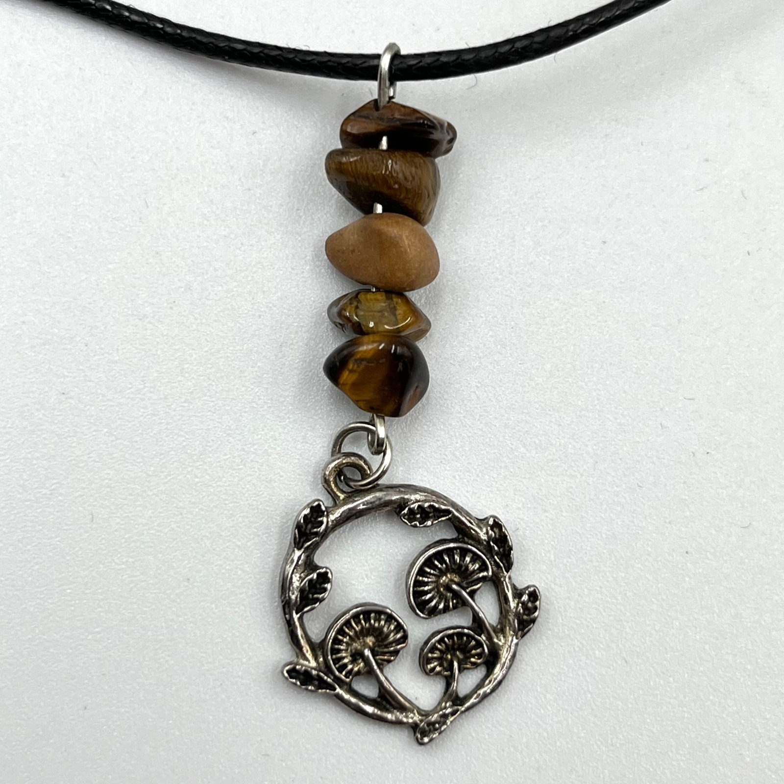 VTG Retro Boho Tigers Eye Mushroom Pendant Black Cord Necklace Earthy Goblincore