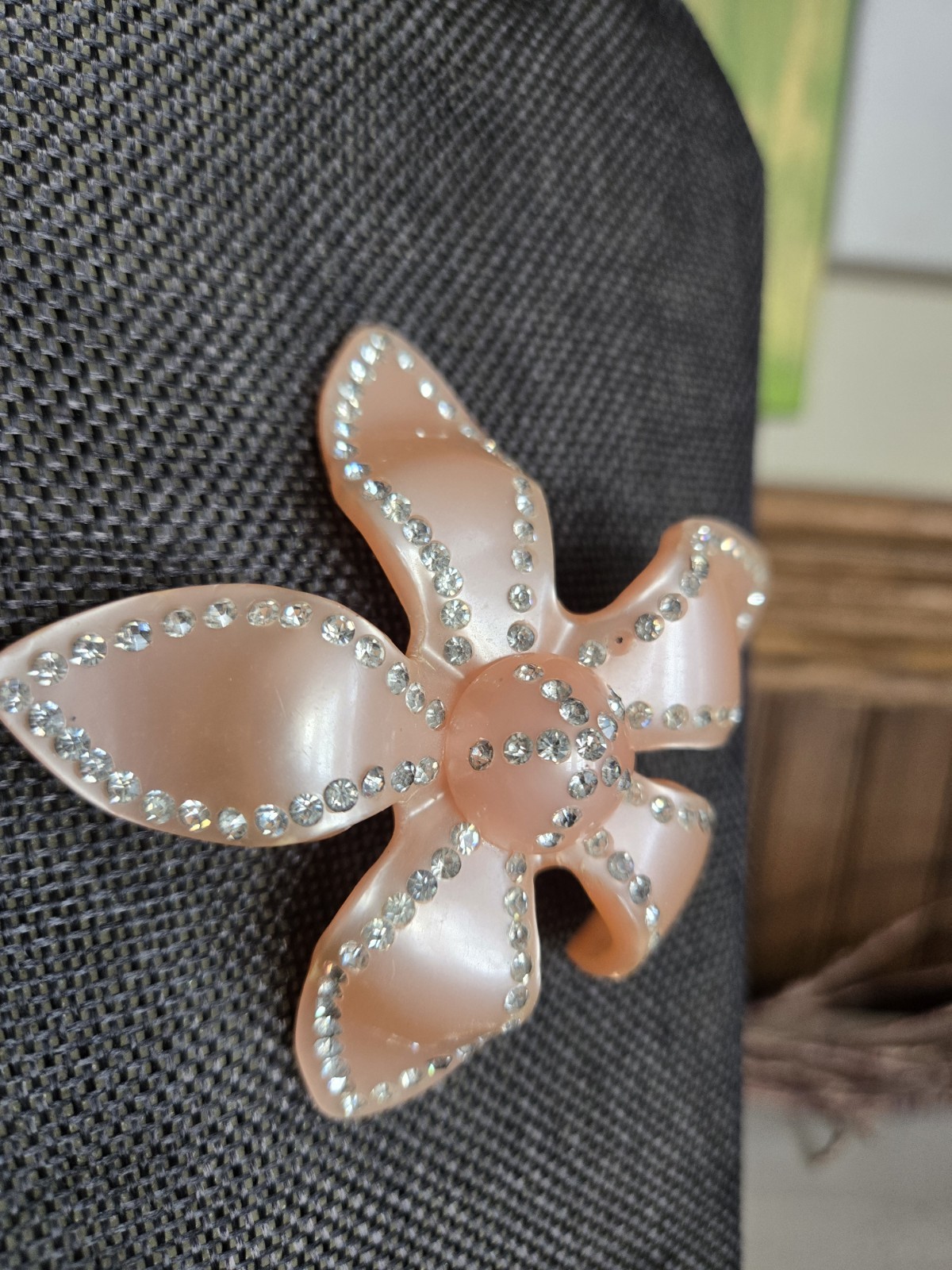 Vintage Lucite And Rhinestone Pink Flower Pin Brooch 3″x3″