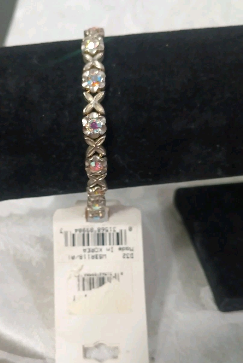Vintage White Stag Silvertone Genuine Austrian Crystal Bracelet 7.5″