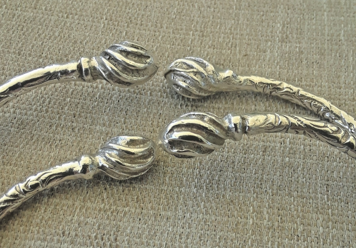 Lot of 2 Vintage Twisted Ends 925 Sterling Silver West Indian Bangles 7.75″ +-