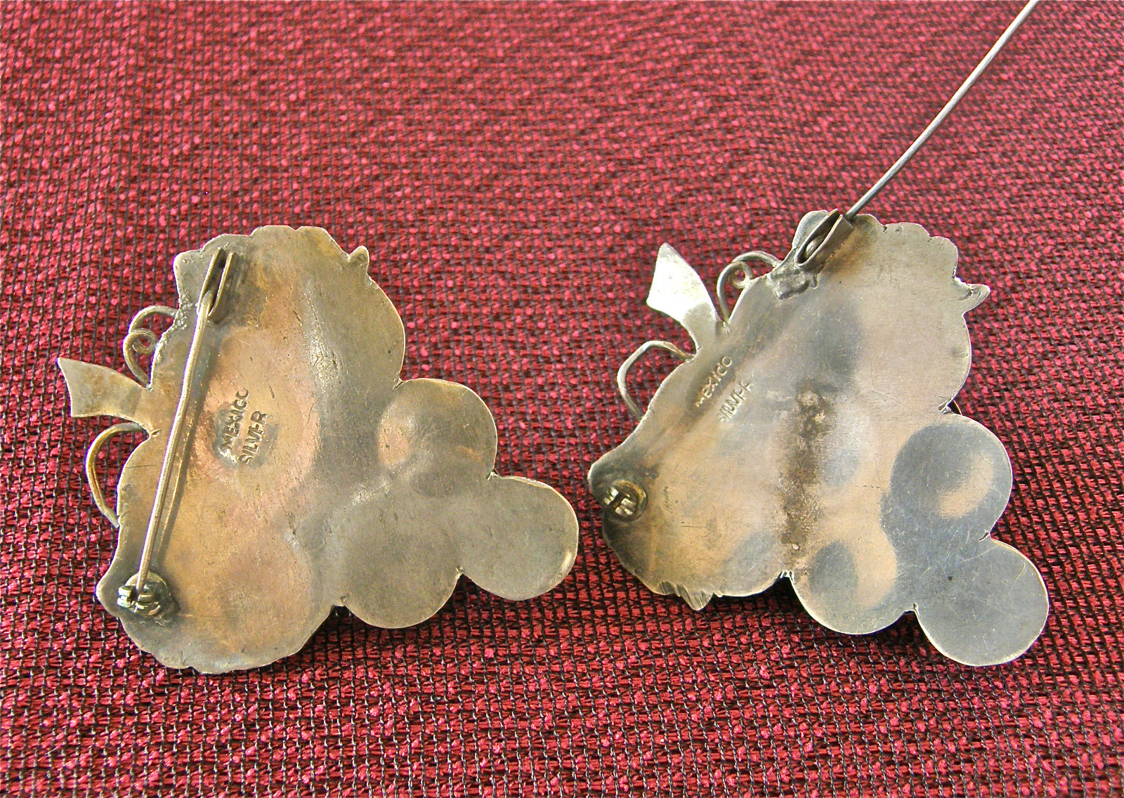 Vintage Set Of 2 Large Silver Mexican Mexico Bunch Of Grapes Brooch Pin 37 grms