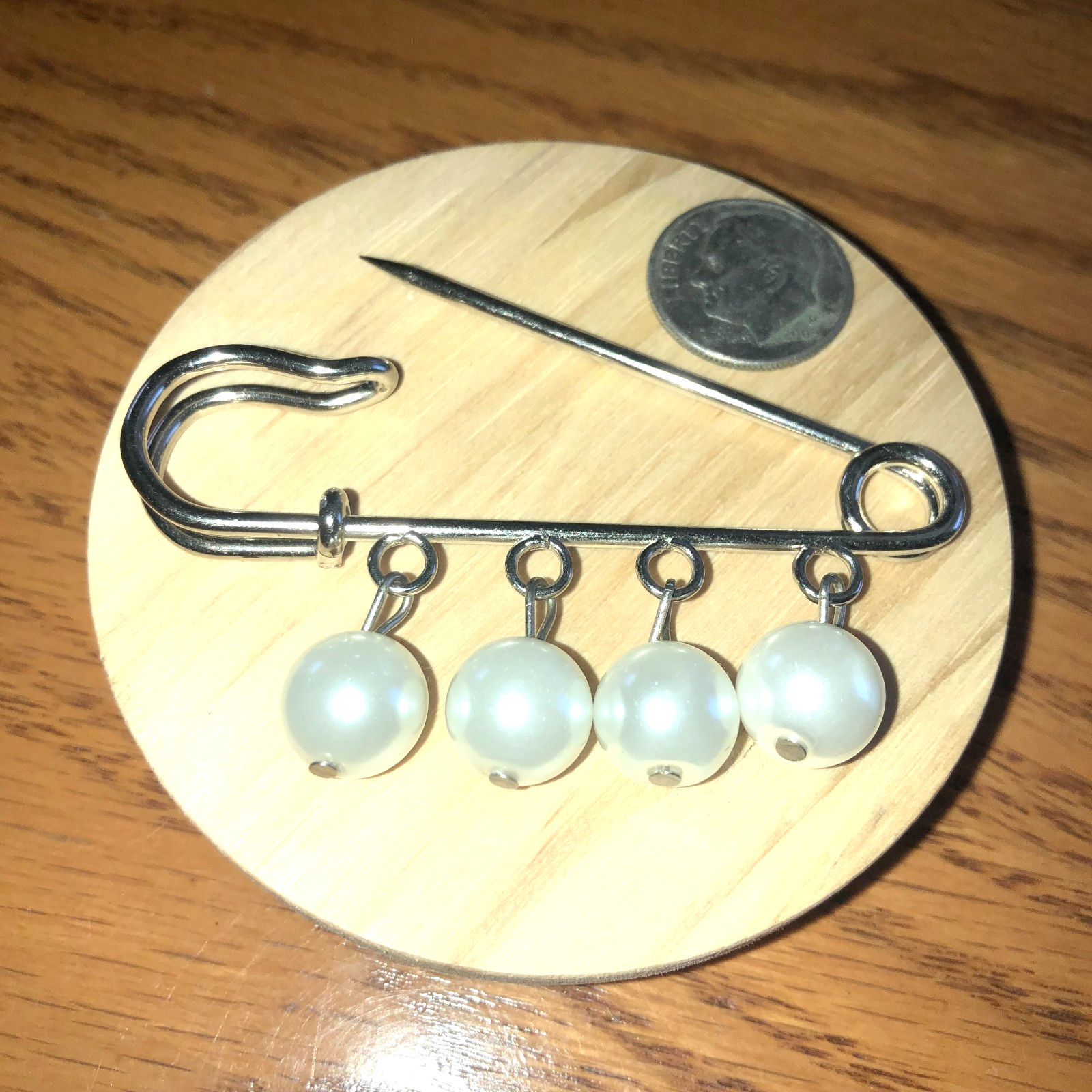 STAINLESS SafetyPin Brooch Clasp with 4 Dangling Faux Pearl Beaded Charms VTG