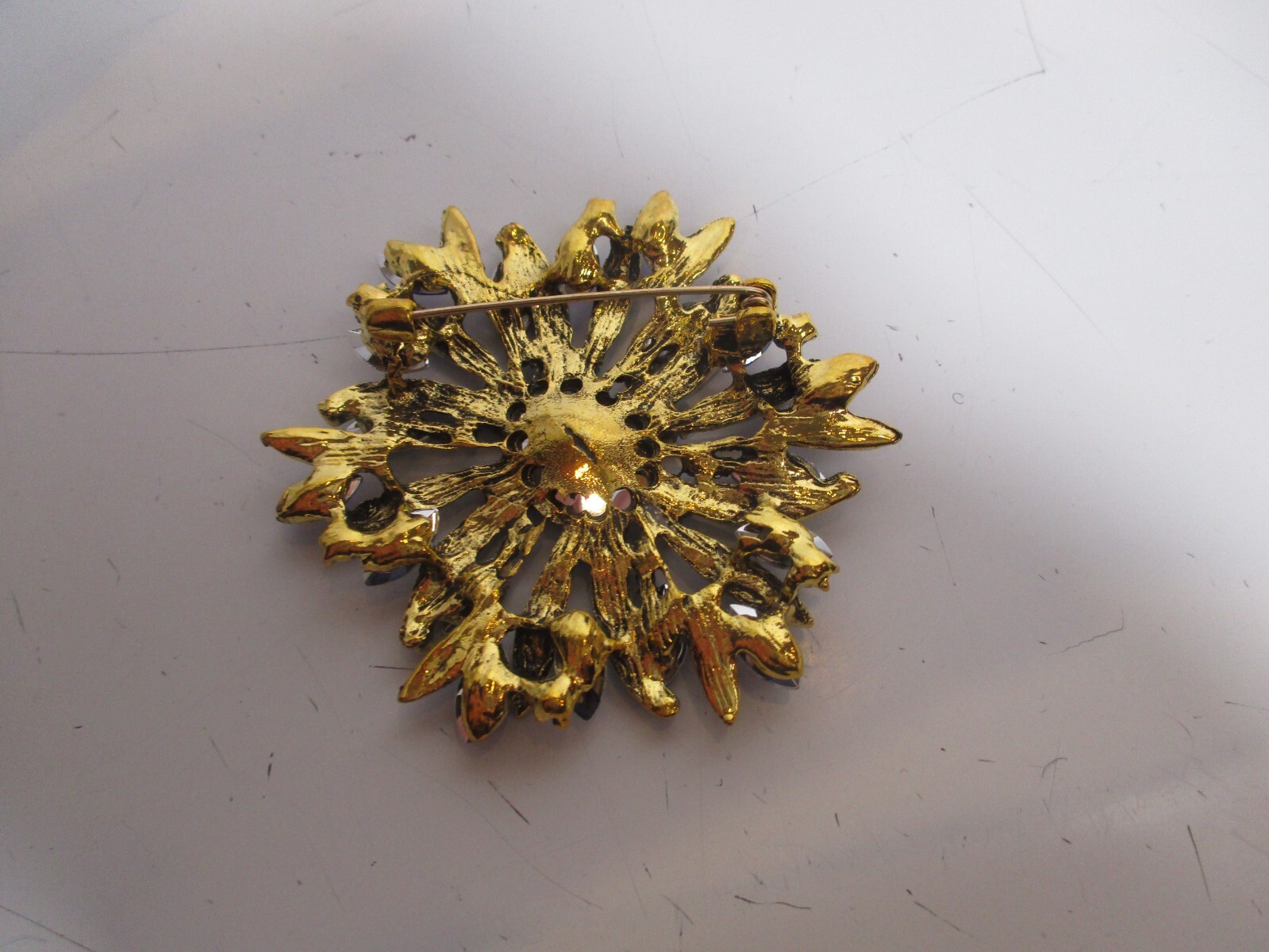Bright Blue Rhinestones & Crystals Flower Goldtone Brooch Retro Style