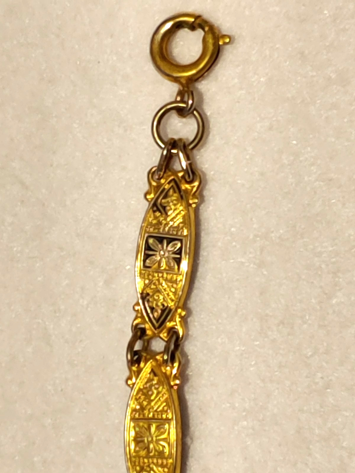 vintage – bracelet – Metal Goldtone – 1/4 in x 6 1/2 in Long