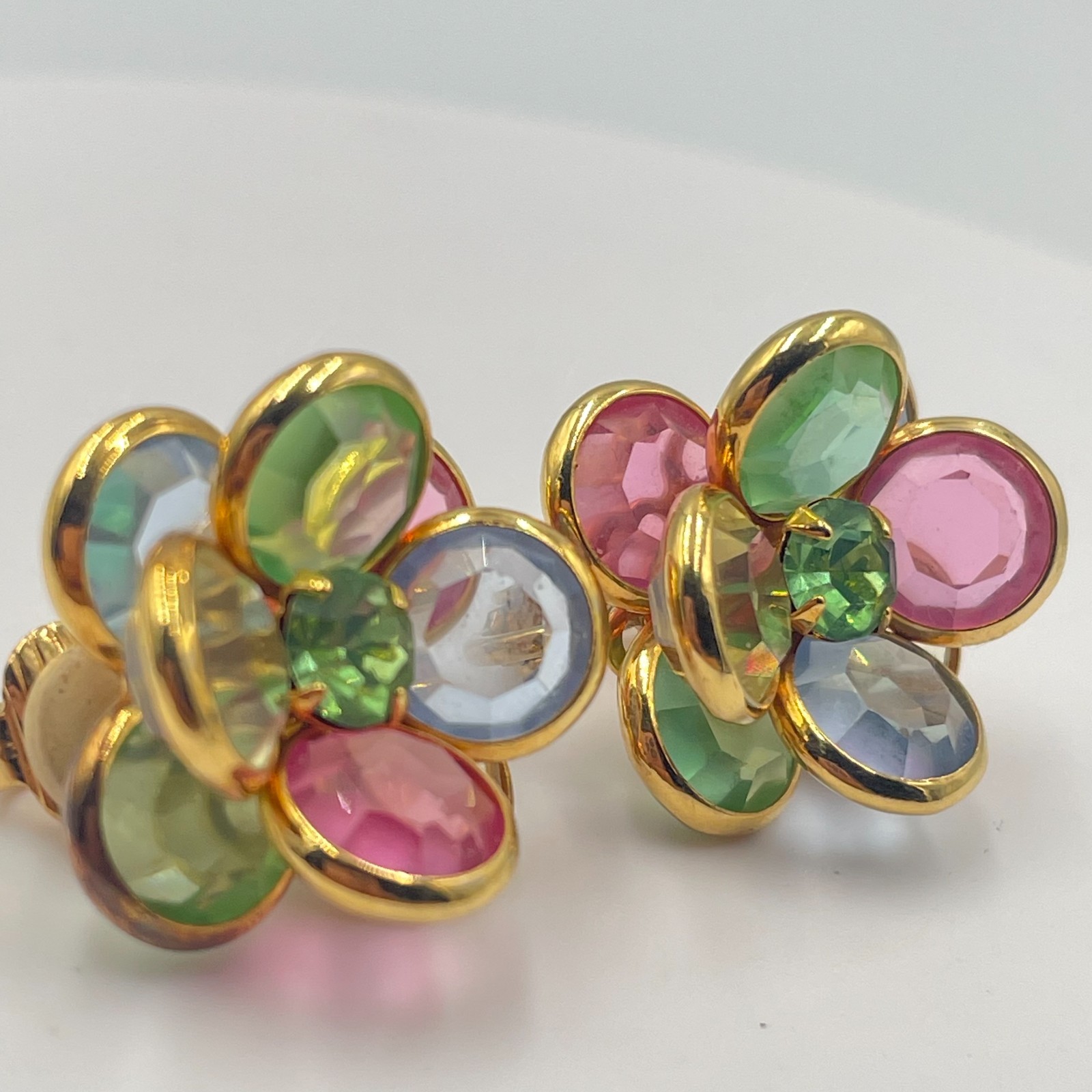 Vintage Multi Color Rhinestone Pastel Flower Clip On Earrings Gold Tone Retro