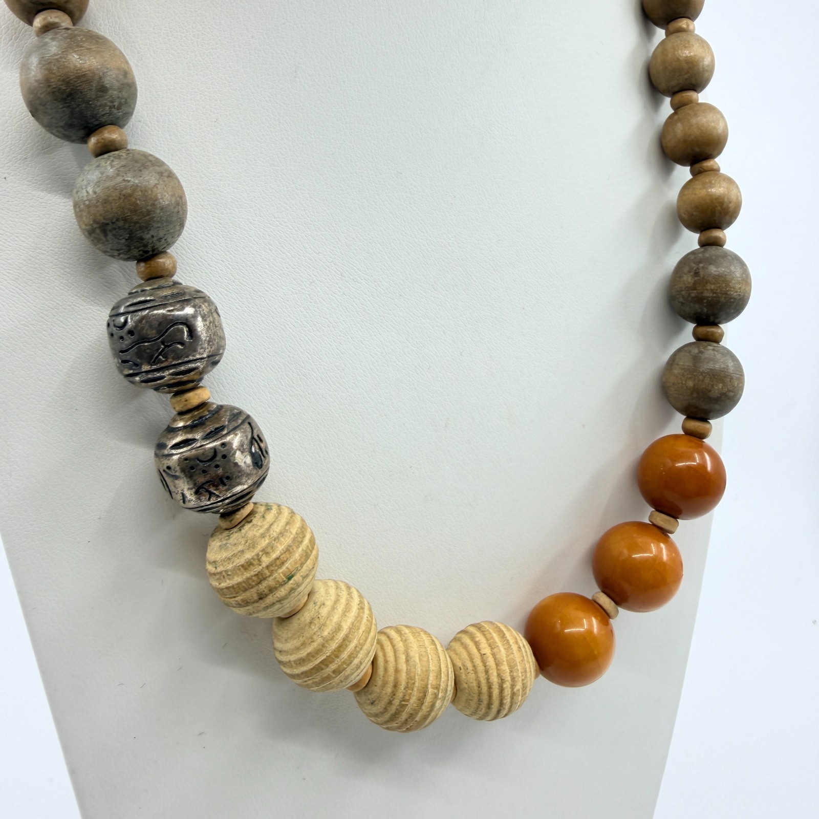 Vintage Y2K Boho Chunky Wood Acrylic Statement Necklace Brown Earthy Beaded