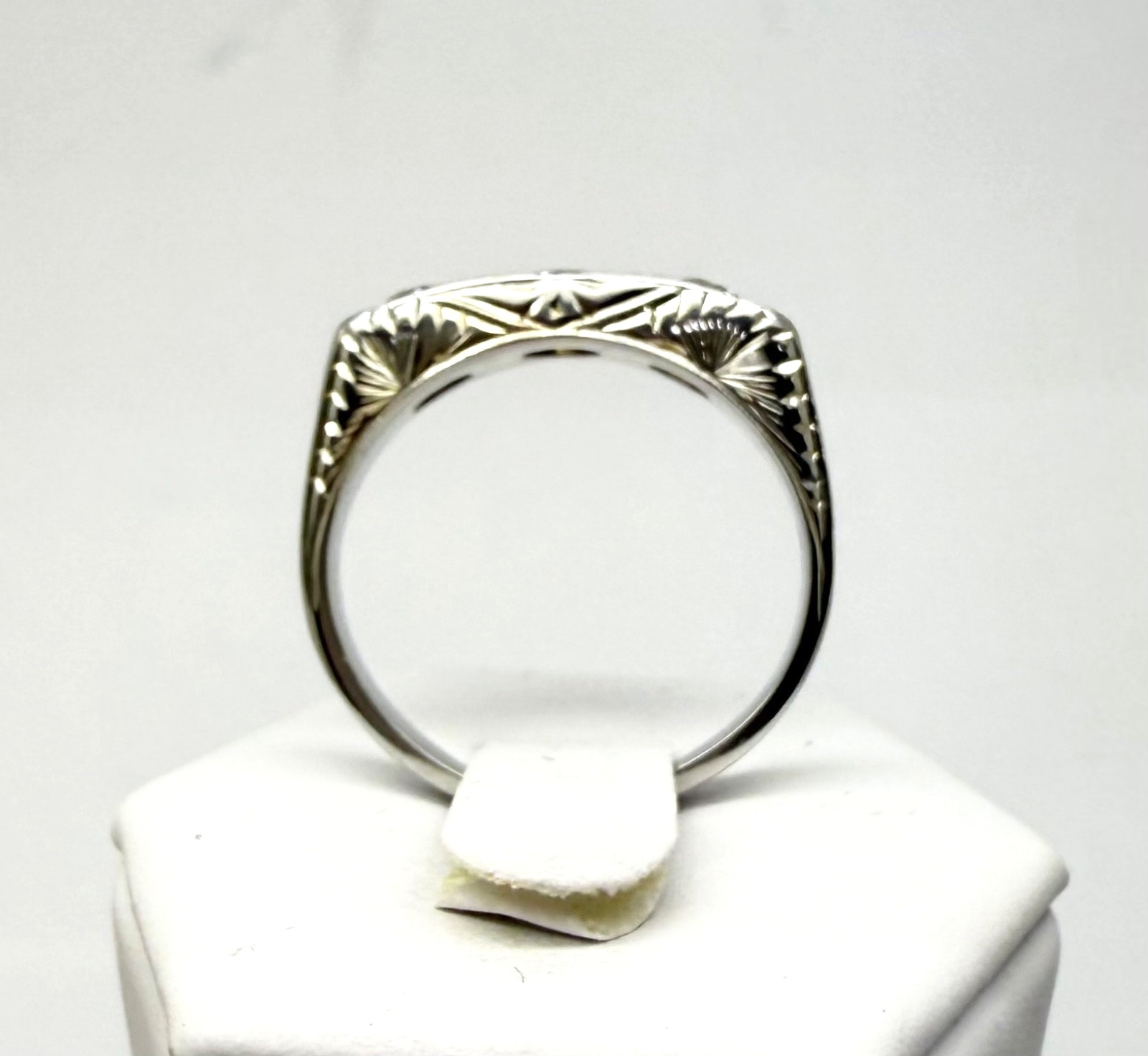 Antique 3 Old European Cut Diamond Ring 18 K White Gold w/Card Appraisal 8.5