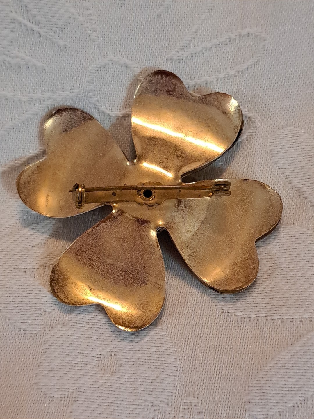 Vintage MOD Brown & White Flower Brooch Pin with Scratch