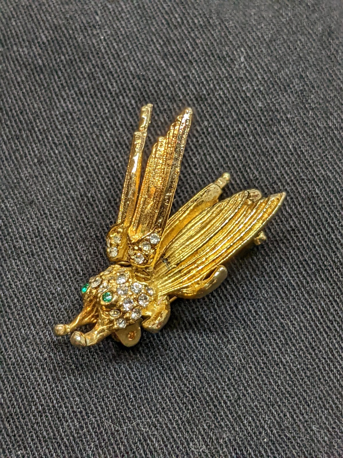 Vintage Gold Tone Rhinestone Fly Insect Brooch Pin Green Eyes Tremble Wings