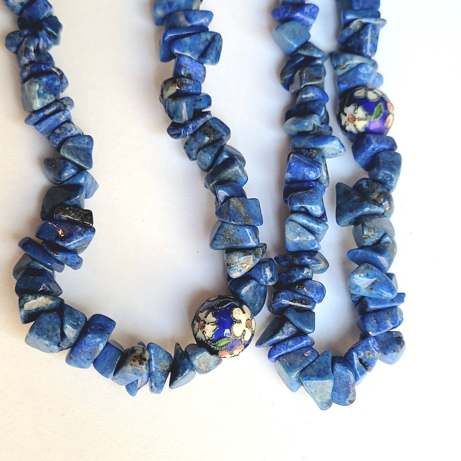 VTG Blue Lapis Sodalite Chip Cloisonne Enamel Beads Flower Necklace 34″ No Clasp