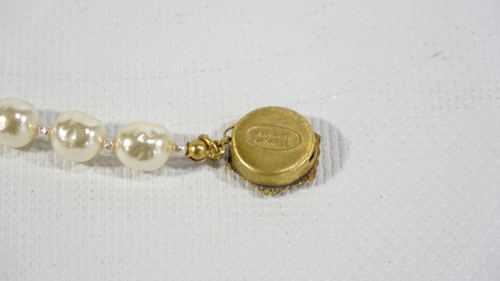 Beautiful Vintage Faux Pearl Costume Jewelry Bracelet By Miriam Haskell