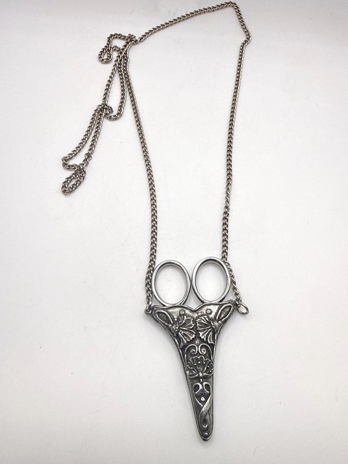 Vintage pewter floral made in England embroidery sewing scissor holder necklace