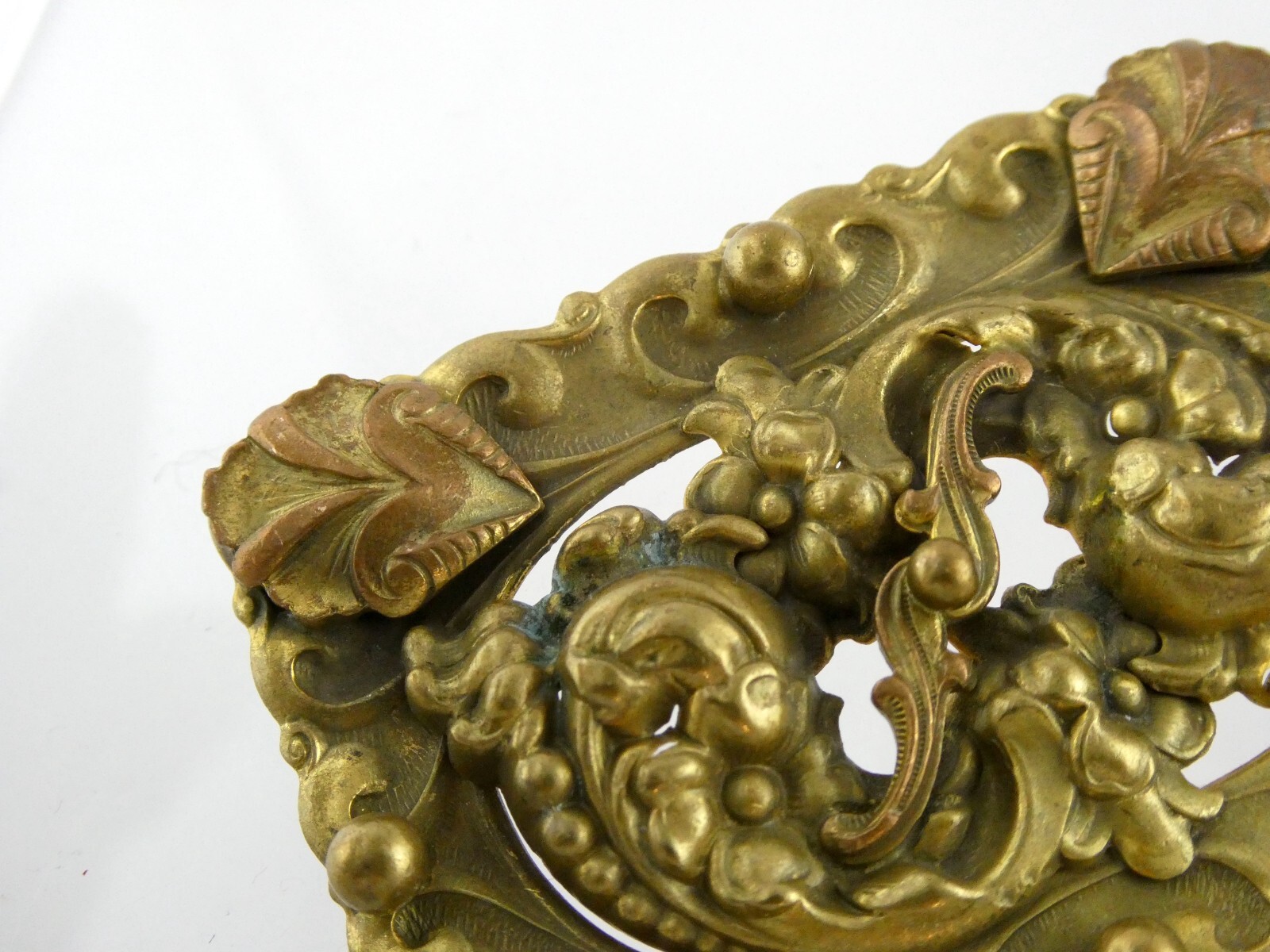 Vintage Brass Goldtone Belt Buckle Style Brooch or Pin Unsigned 25g 2 3/8 Inches